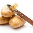 Kartoffelskræller brugt som våben i bitter kæresteopgør.