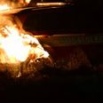 En bil brød i brand på motorvejen natten til mandag. Arkivfoto: Presse-fotos.dk.