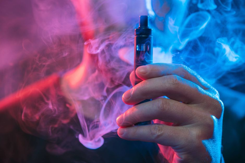 Afsløret af DR's Kontant: Aarhusianer storsælger e-cigaretter til