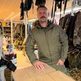 Det nuværende butikslokale i DK Millitary er proppet fra gulv til loft. Foto: jr