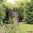 På Ejer Bavnehøj er der rejst en skulptur af MaRam på naturlegepladsen, hvor der også er en fordybning med egekæppen, der skal holde hende fanget i sit hul.