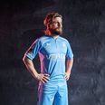 Kasper Fisker i sine velmagtsdage hos Randers FC måtte afbryde ferien for en stund på Mauritius. Pressefoto