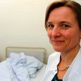 Ledende overlæge Merete Stubkjær Christensen fortæller, at personalet i yderste konsekvens kan blive nødt til at gå på kompromis med den højt specialiserede behandling af patienterne. Foto: Ernst Van Norde, Ritzau/Scanpix