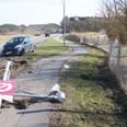 En valgplakat fra Enhedslisten, der var sat op i lygtepælen, røg med i faldet. SpotFoto