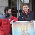 Mick Øgendahl og Rasmus Heide skulle fortælle om "Alle for tre" men endte med at mobbe hinanden.