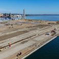 Aarhus Havn er i gang med at klargøre 430 meter ny kajareal til den kommende containerterminal. Arbejdet forventes afsluttet ved årsskiftet. Foto: Aarhus Havn