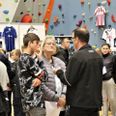 Mere end 225 familier havde søndag fundet vej til Klank Efterskole på Efterskolernes Dag. Privatfoto