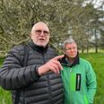 Jørn Rønnau og Astrid Gjesing kæmper for, at Krakamarken igen skal være et sted, hvor man kan opleve kunst i naturens egne materialer. Foto: Cecilie Bisgaard