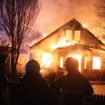 Flammerne havde godt fat og bygningen nedbrændte til grunden. Foto: SpotFoto.dk