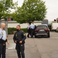 Én mand blev anholdt for at opfordre nogle drenge til ballade, da der var demonstration ved et arrangement i Hasle med mellemøstkorrespondent Jotam Confino. Foto: Presse-Fotos.dk