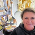 Malene Kløve Dalsgaard bygger billeduniverser af arvestykker, affald og alt derimellem. Pressefoto