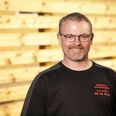 En glad indehaver ovenpå titlen. Pressefoto