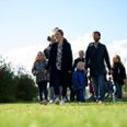 I de kommende uger mødes de første af otte nye familieklubber rundt omkring i Aarhus. Lige nu kommer det til at foregå i det fri på grund af corona-restriktionerne.