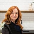 Tina Søgaard sammen med sin mor, Karin Rasmussen, som for nogle år siden flyttede fra Vivild til Kolding for at være tættere på datteren og børnebørn. Privatfoto