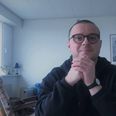 33-årige Alen Causevic er forfatter og bor til daglig i Tranbjerg med sin kæreste og søn. Foto: MW