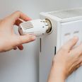 Ved at flytte en pumpe fra én pumpebrønd til en anden fik man genetableret varmen i 150 hjem i Hadsten. Foto: AdobeStock