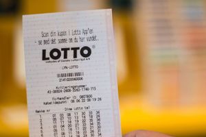 En kvinde fra Aarhus troede, hun oplevede deja-vu, da hun for nyligt vandt 1.000.000 i Lotto – for det havde hun nemlig prøvet en gang før: »Ja, jeg føler mig unormalt heldig,« siger hun.