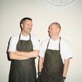 Morten Sandvej (til venstre) og Lars Eiskjaer (til højre) har ejet og drevet Restaurant ET siden 2008. Nu kommer der nye folk i ejerkredsen. Pressefoto