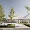Der er store ambitioner bag Stavtrup Kultur- og Idrætscenter. De første spæde skridt til et multicenter i Stavtrup blev taget, da Stavtrup Idrætsforening i 2014 nedsatte et såkaldt haludvalg. Illustration: Arkitektfirmaet Sleth