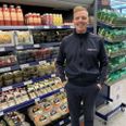Christoffer Christiansen er den nye glade købmand på Frederiksbjerg