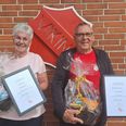 Dorit Frølund Hansen og Ivan Friis Andersen har rundet de 80 år, og det har IF Viking Pindstrups ledelse fundet er det rigtige tidspunkt til at hylde to af de frivillige helte, som er afgørende fundament i driften af en lokal forening. Foto: IF Viking Pindstrup