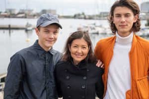 Til hverdag bor grev Felix i sin egen lejlighed i København og studerer på Copenhagen Business School. Mandag fylder prins Joachims næstældste 22 år.