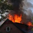 Flammerne stod op af taget, og røgen kunne ses langt væk fra huset på Ebdrupvej ved Kolind.