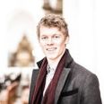 Daniel Kjær Holmberg er lærer på Kulturskolen og korleder af et nystartet drengekor. Til Lyset i Mørket koncert er han solist som tenor med Stillingkoret. Pressefoto