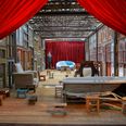 Den kinesiske kunstner Song Dong udstillede blandt andet Aarhus bygget i kiks i Kunsthal Aarhus. Men også Song Dongs Hus var meget populært. Huset skulle ses som et offentligt sted, som kunne bruges til, hvad man ville. I udstillingsperioden blev der blandt andet afholdt tegnekurser, og et par blev gift i huset. Udstillingen er ikke længere aktuel. Foto: Kåre Viemose